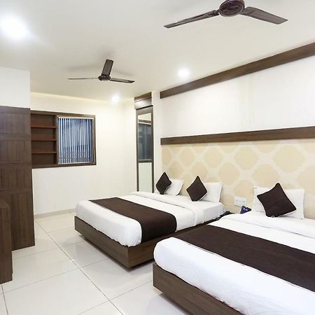 Oyo 18422 Central Grand Belanganj المظهر الخارجي الصورة