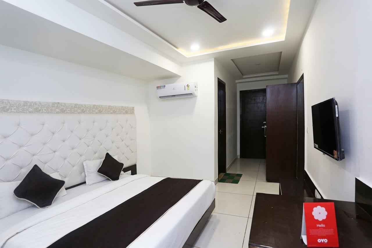 Oyo 18422 Central Grand Belanganj المظهر الخارجي الصورة