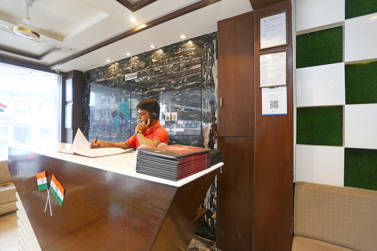 Oyo 18422 Central Grand Belanganj المظهر الخارجي الصورة